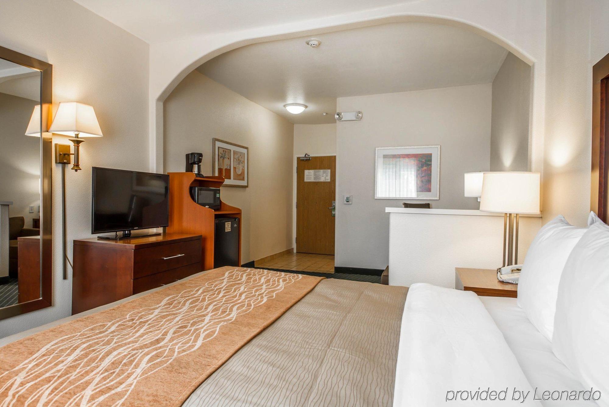 Comfort Inn & Suites Oakland Airport Zewnętrze zdjęcie