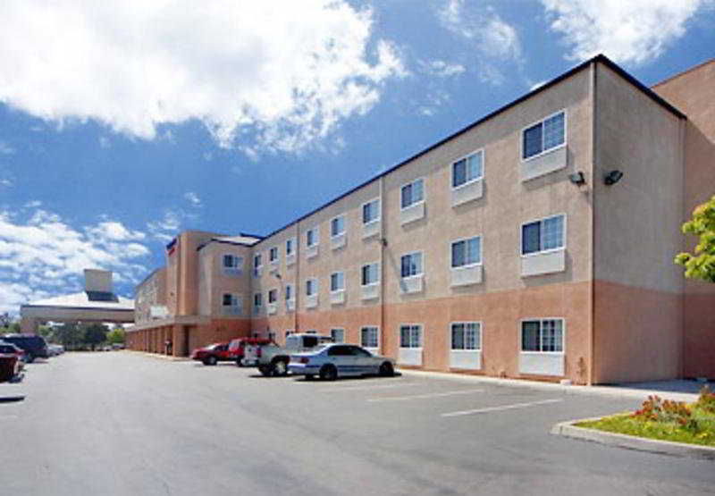 Comfort Inn & Suites Oakland Airport Zewnętrze zdjęcie
