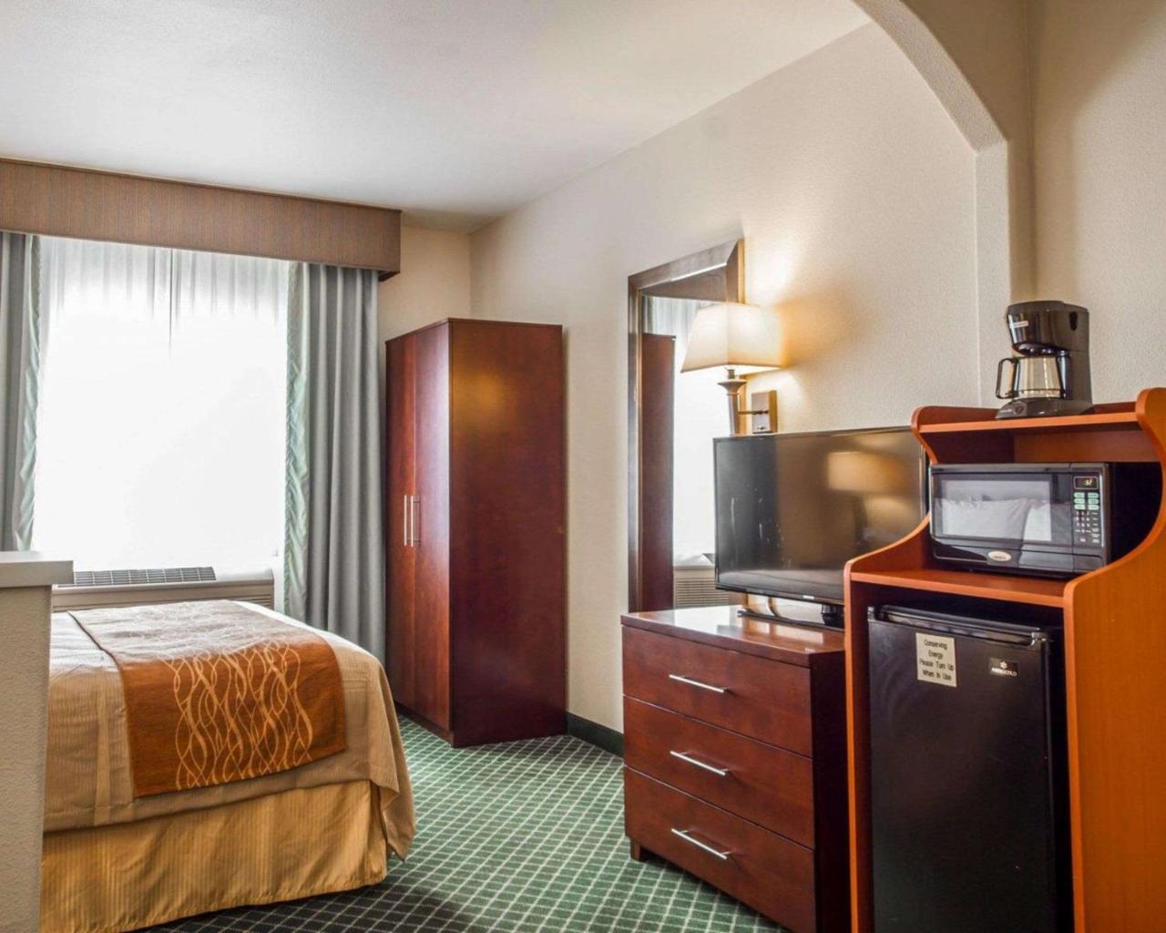 Comfort Inn & Suites Oakland Airport Zewnętrze zdjęcie