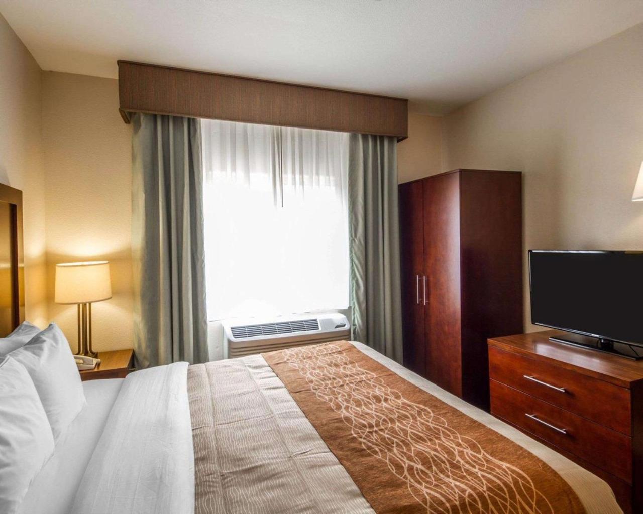 Comfort Inn & Suites Oakland Airport Zewnętrze zdjęcie