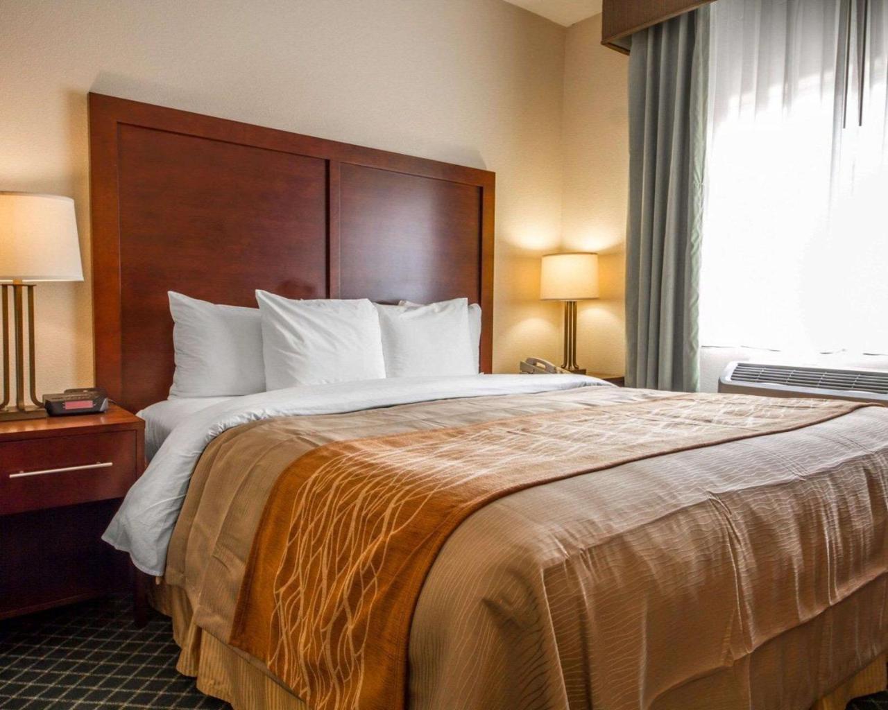 Comfort Inn & Suites Oakland Airport Zewnętrze zdjęcie