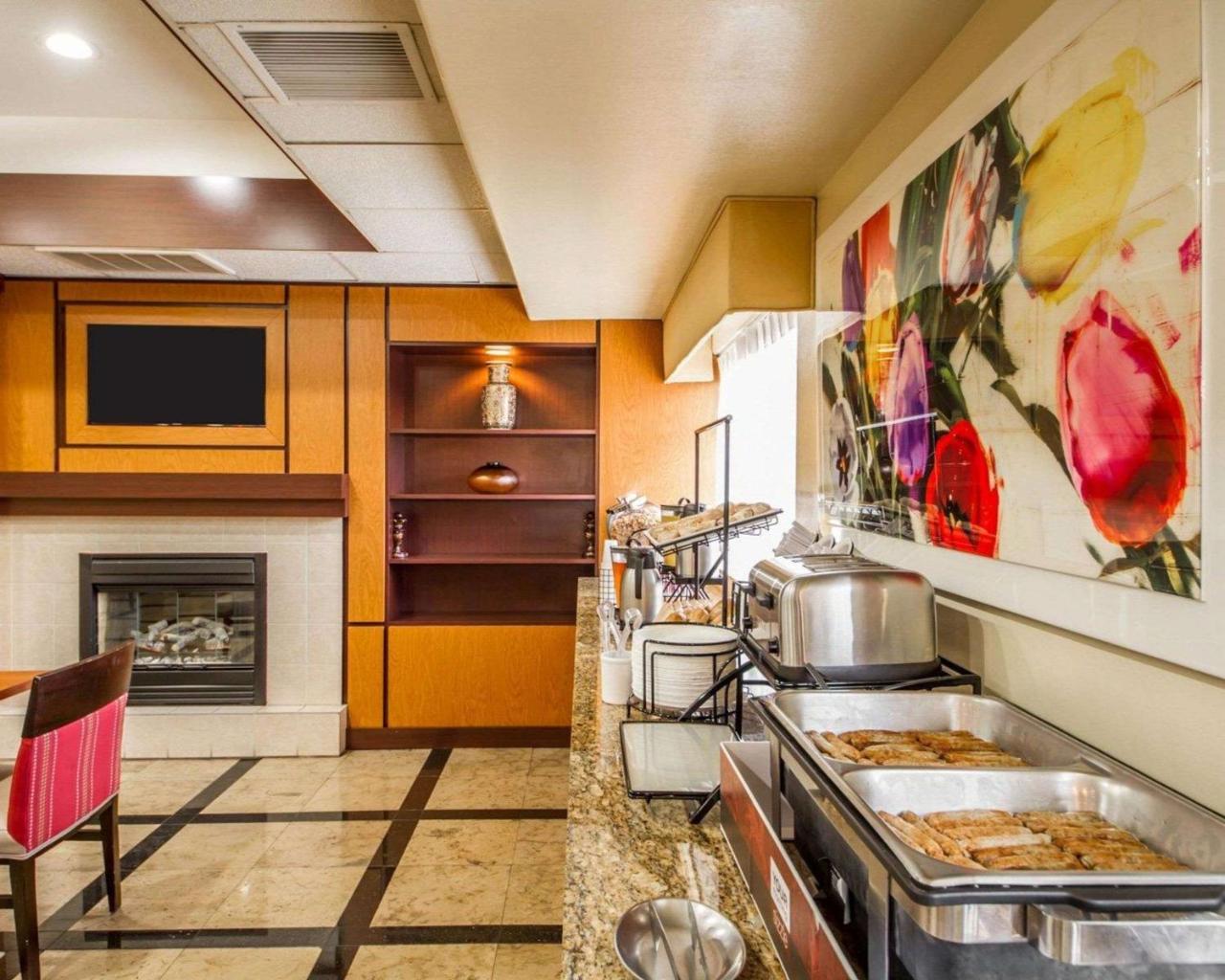 Comfort Inn & Suites Oakland Airport Zewnętrze zdjęcie