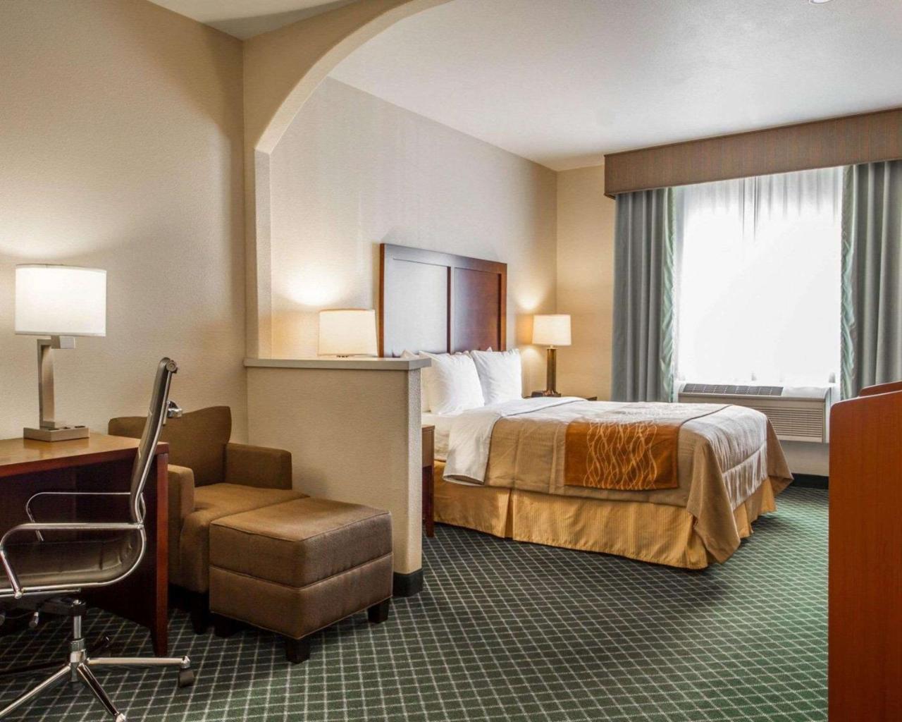 Comfort Inn & Suites Oakland Airport Zewnętrze zdjęcie