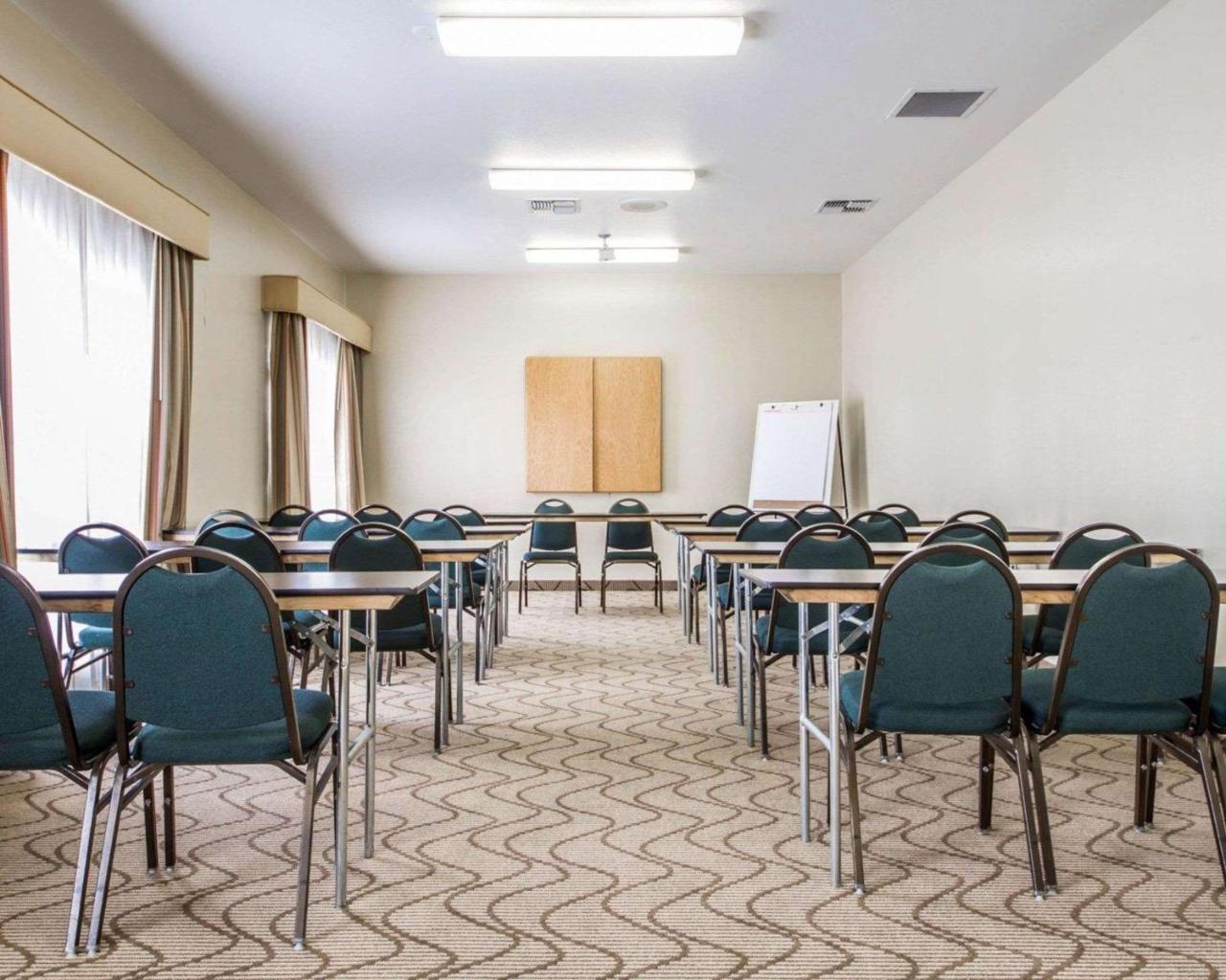 Comfort Inn & Suites Oakland Airport Zewnętrze zdjęcie